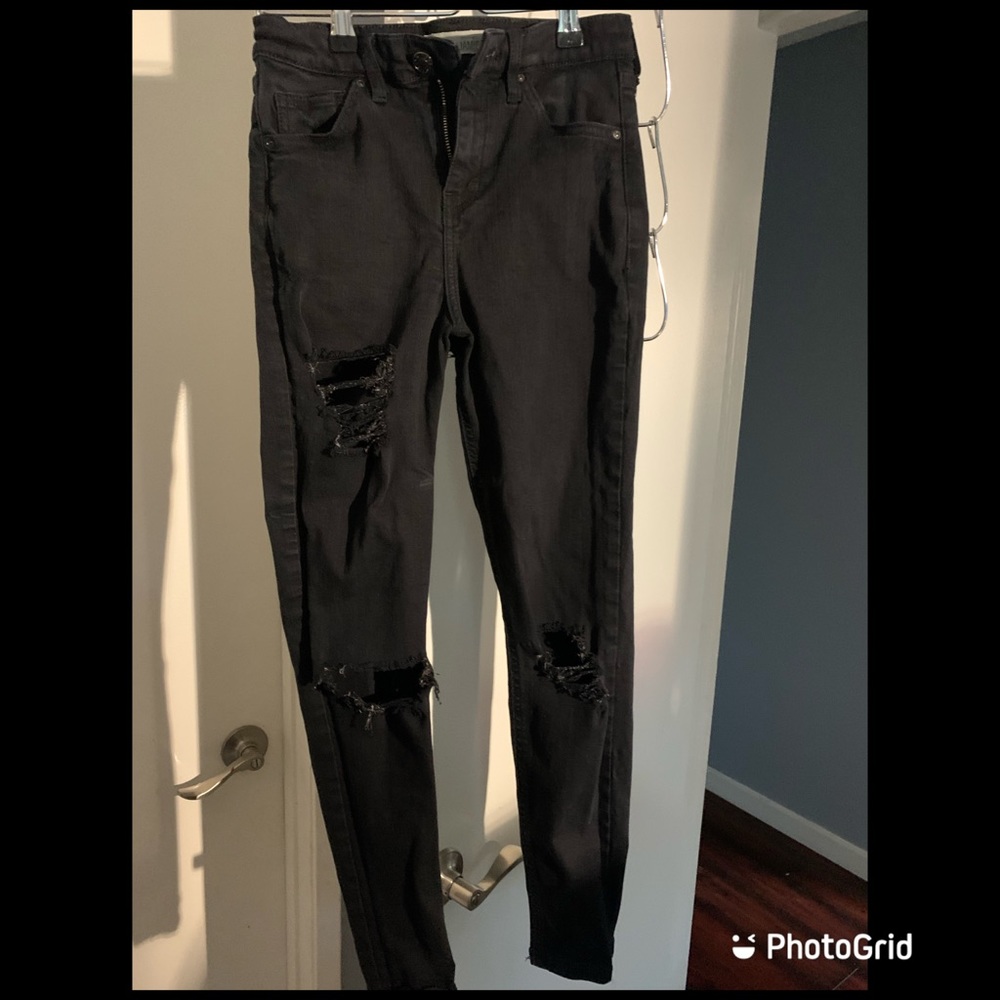 Black distressed jeans